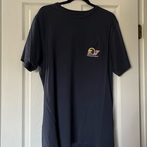 Vineyard Vines University of Michigan football helmet t-shirt size L